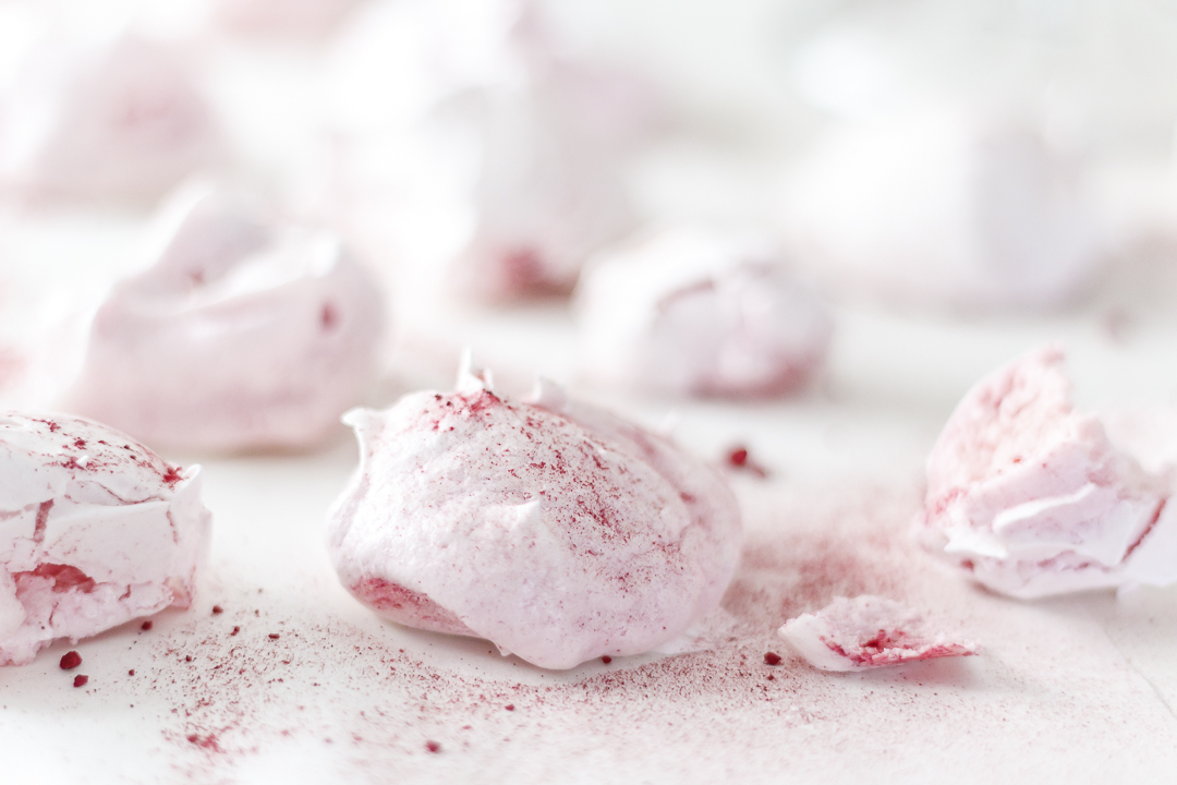 FOOD | Baiser mit Rote Beete Pulver17-4